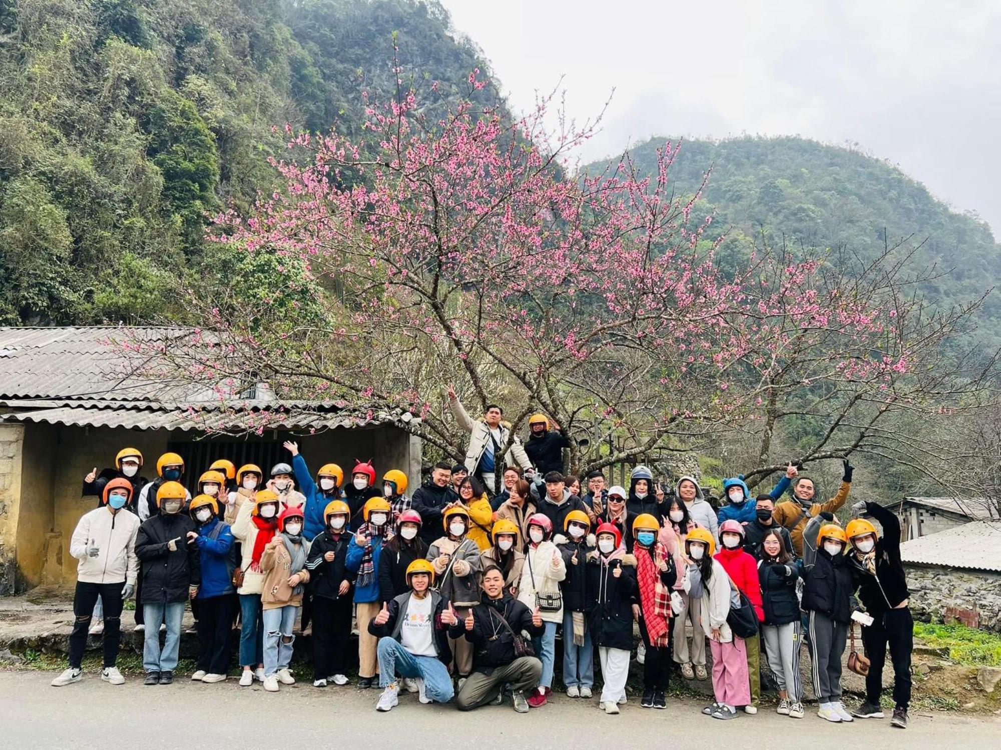 Tl Adventure Tour & Motorbike Aparthotel Ha Giang Exterior photo