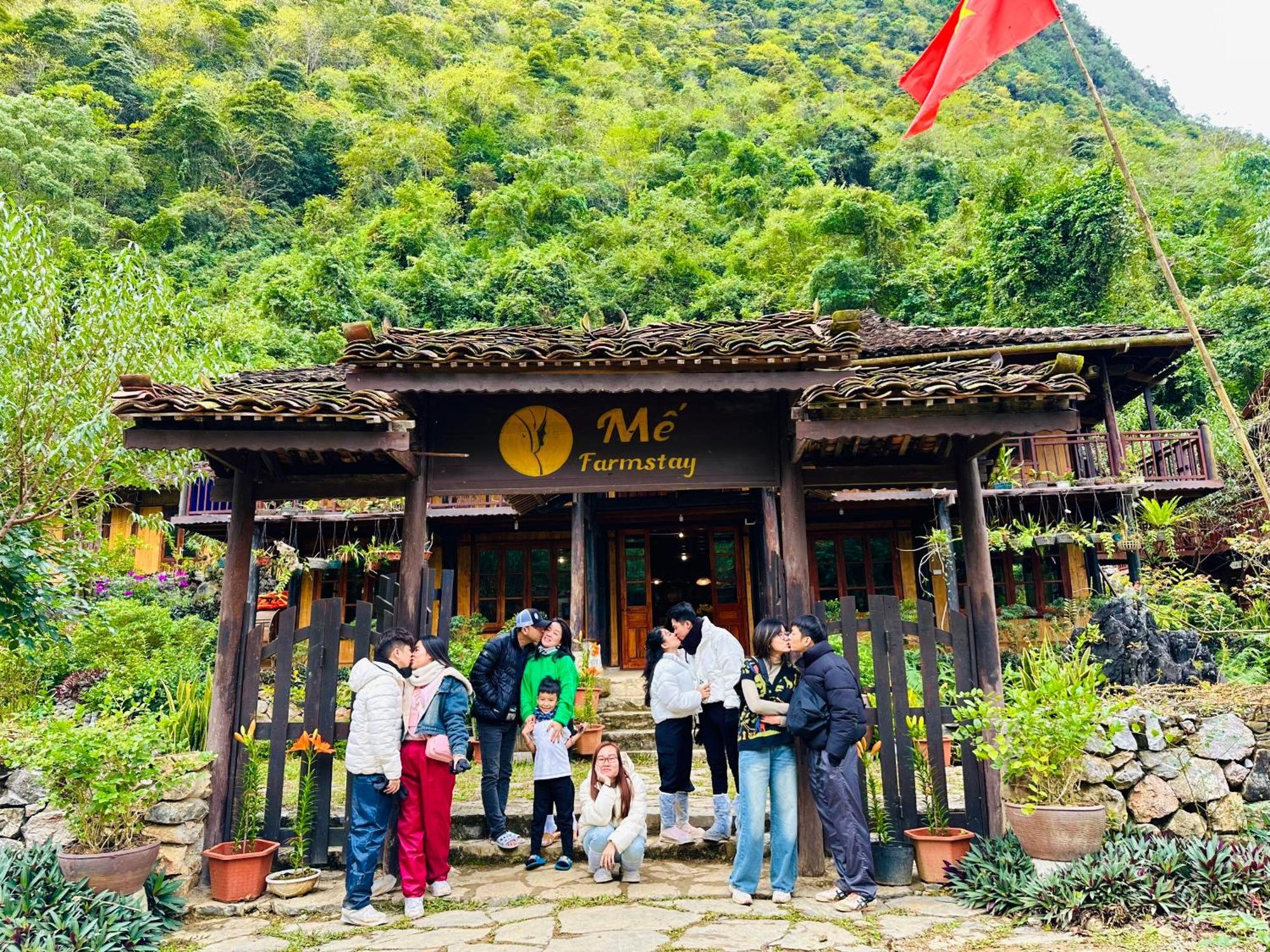 Tl Adventure Tour & Motorbike Aparthotel Ha Giang Exterior photo